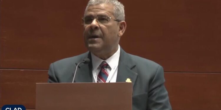 Castillo Lugo inaugura XXVII Congreso CLAD Bolivia 2022