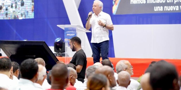 ANTONIO TAVERAS RINDE SU SEGUNDO INFORME LEGISLATIVO