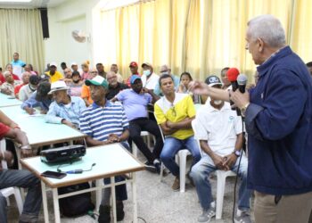 Trabajadores formaran núcleos de veedores en las provincias para denunciar negación de servicios médicos