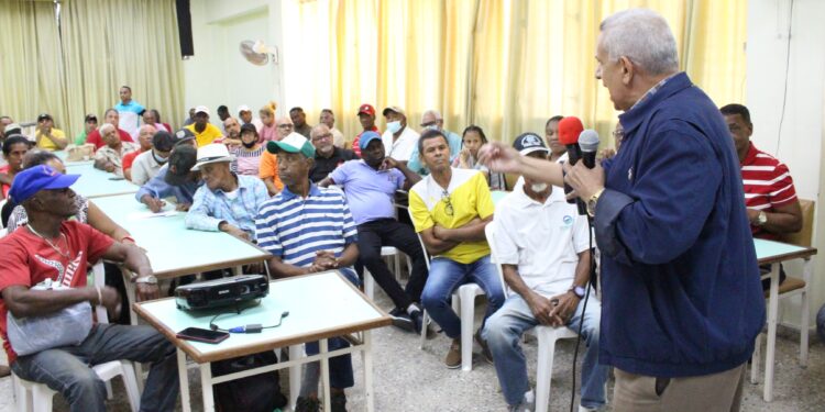 Trabajadores formaran núcleos de veedores en las provincias para denunciar negación de servicios médicos