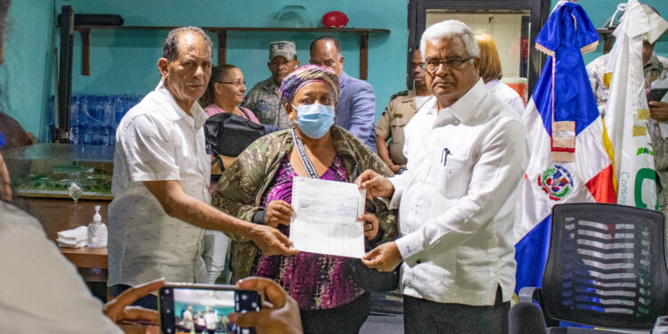 CEA realiza pagos que superan los 14 millones a colonos en San Pedro de Macorís