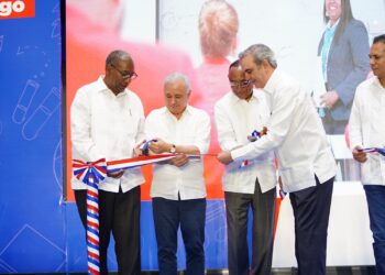 Senador Antonio Taveras Guzmán destaca el impacto social del Centro de Formación Mamá Tingó