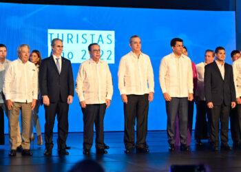 Turismo cierra un año récord con el mejor mes de la historia del país y más de 7 millones de turistas en 2022