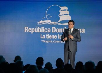 Ministro Collado presenta lo mejor de RD en Colombia.