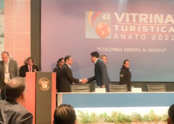 Presidente Petro inaugura feria Anato con República Dominicana como país invitado