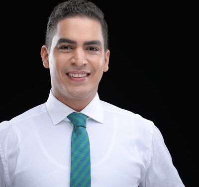 José Ernesto Abud dice es tarea de los partidos llevar a la juventud a desarrollar un nivel protagónico en la política