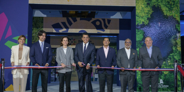 David Collado apertura el primer Trade Show de RD en Miami con los principales actores del turismo en la región