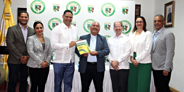 La Escuela de Graduados de Odontología relanza la Revista OdontoUCSD 