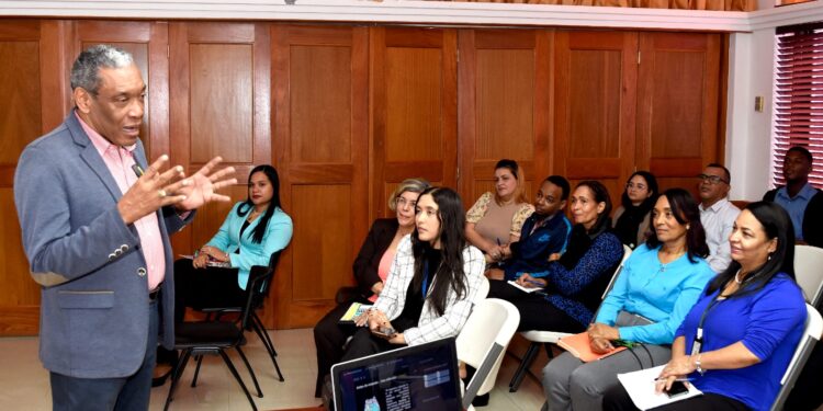 Bienes Naciones y CEA capacitan colaboradores