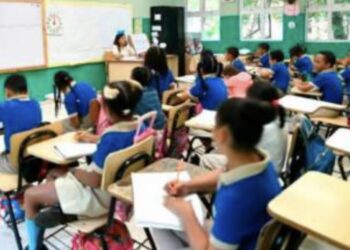 Educación ha recibido alrededor de 100 denuncias de acoso en escuelas en gestión de Ángel Hernández