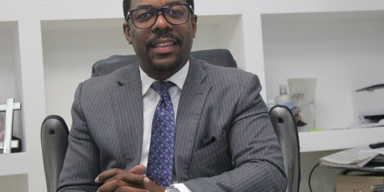 Rafael Linares asegura el único camino que tiene el PRD es hacer oposición