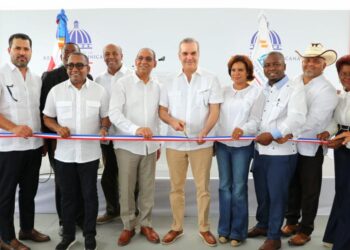 Presidente Abinader inaugura carretera Chirino-Monte Plata