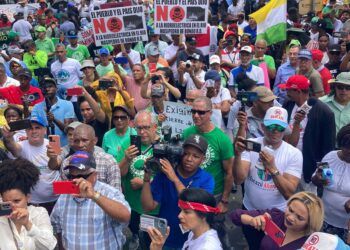 La concentración frente al Palacio Nacional fue un éxito abrumador, con la participación masiva del pueblo dominicano y el respaldo de las organizaciones revolucionarias