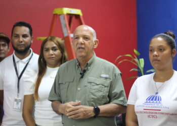 Centros Tecnológicos Comunitarios inician remozamientos compumetros