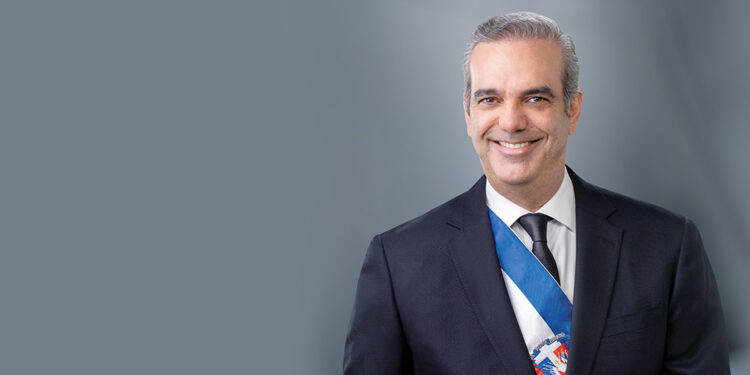 Presidente Abinader está afectado de Covid