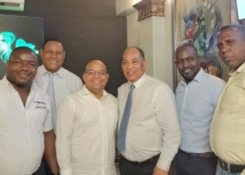Ludwig Álvarez recibe respaldo de Ramón Emilio Jiménez precandidato a regidor
