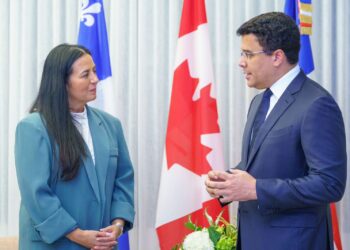 Collado y ministra de Turismo de Canadá estrechan relaciones