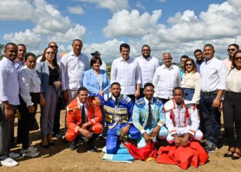 Turismo inicia construcción de plaza multiuso en Santa Cruz de El Seibo