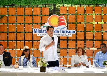 Turismo inicia trabajos de mejoramiento del entorno del Balneario Boca de Cachón, Jimaní