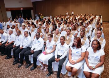 Santos Badía afirma 235 graduados por INFOTEP en Casa de Campo están capacitados para dar servicio de alta calidad en polo turístico