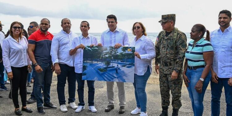 David Collado deja iniciadas obras en los Bajos de Haina que impactarán en el turismo de ese municipio