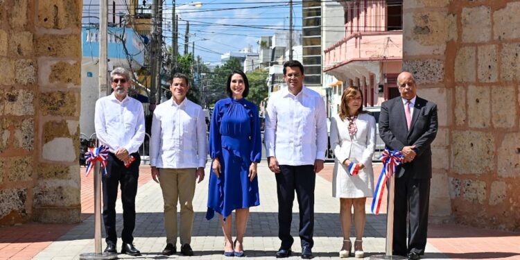 Turismo entrega restaurada la Puerta de la Misericordia