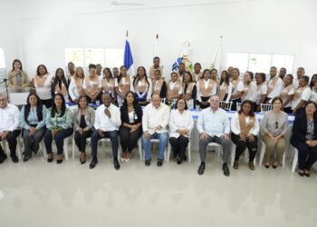 Entidades entregan Centro Textil en Quita Coraza de Vicente Noble para plan de capacitación