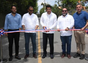 Ministro de Turismo inaugura obra en Jarabacoa por un monto superior a los 80 millones de pesos