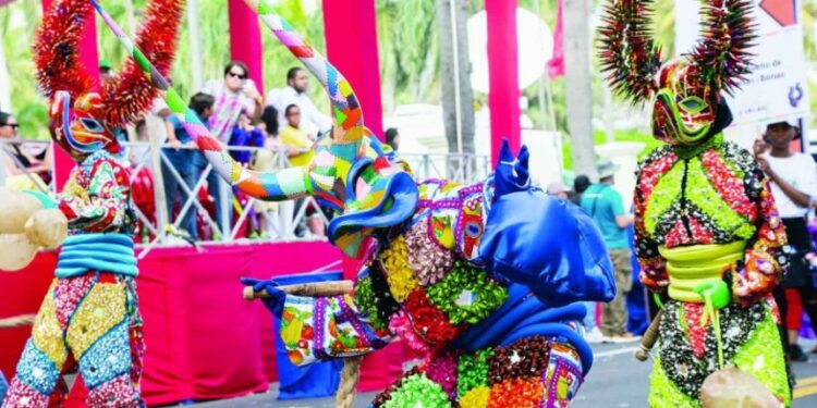 Gran éxito del Carnaval de Santo Domingo 2024