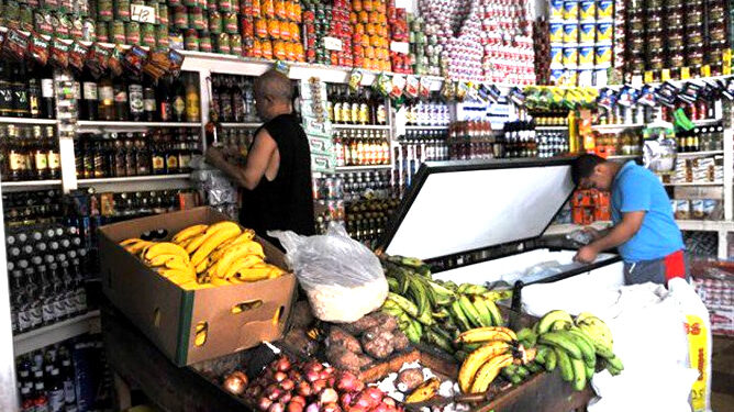 INFOTEP y FENACERD capacitaran dependientes de colmados para garantizar productos saludables