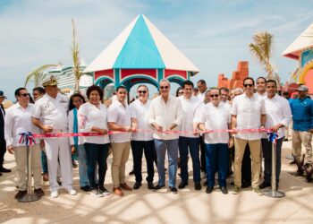 Presidente Abinader inaugura segunda fase de Cabo Rojo y recibe tercer crucero