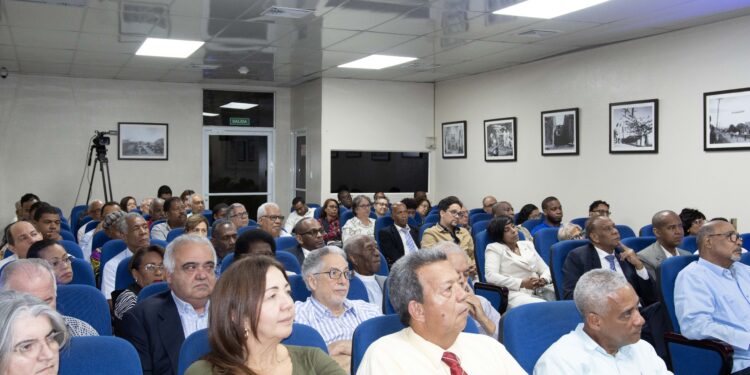 Instituciones dominicanas presentan libro sobre el impacto de los inmigrantes cocolos en la República Dominicana