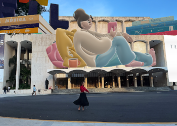 Fiestas y Personalidades con programa especial desde Festuris en Gramado y la Feria del Libro Santo Domingo 2024