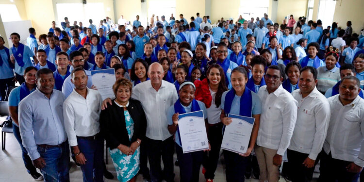 CTC lanza programa Robótica Educativa para fomentar creatividad e innovación en estudiantes