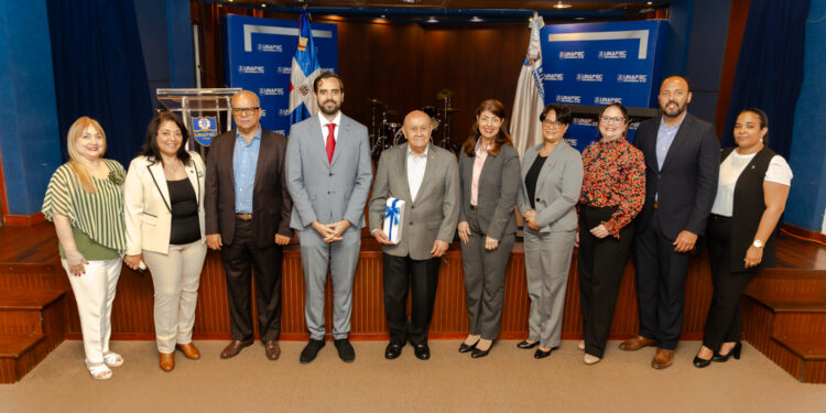 UNAPEC incorpora más de 600 estudiantes en el cuatrimestre enero-abril