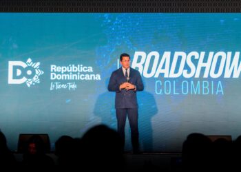 Ministro de Turismo realiza Roadshow en Colombia ante más de 400 turoperadores