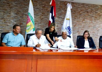 Presidente Abinader autoriza entrega de terrenos para cementerio en Hato Mayor