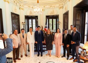 PUERTO RICO Y REPÚBLICA DOMINICANA FIRMAN HISTÓRICO ACUERDO PARA IMPULSAR EL TURISMO MULTIDESTINO