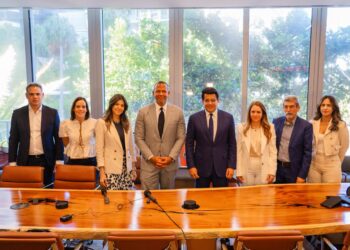 David Collado y Alex Rodríguez anuncian inversión de mil millones de dólares en Playa Grande