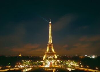 París, Francia: Entre la Gloria del Pasado y los Desafíos del Presente