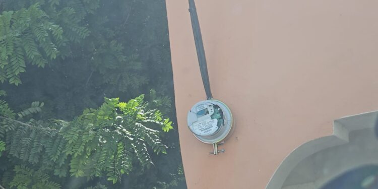 Edeeste denuncia vandalismo contra medidores instalados en Quisqueya y Santa Fe