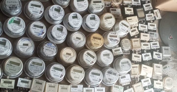 Edeeste desarticula conexiones irregulares en diversos establecimientos de Yuma