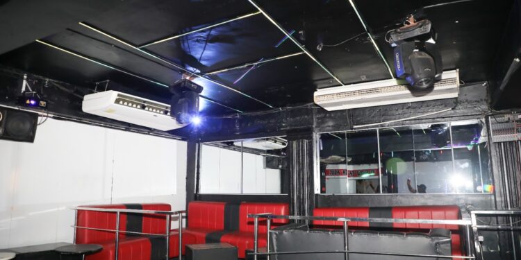 Pgase y Edeeste desmantelan conexión irregular en centro de diversión de Brisas del Este