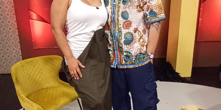 Un encuentro musical conEl Cata en Fiestas y Personalidades