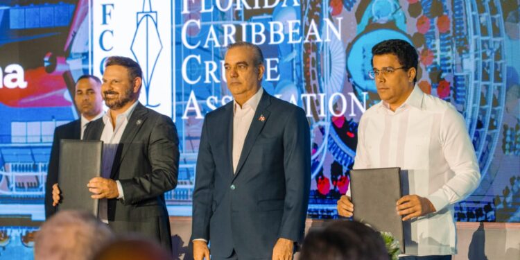 FCCA y República Dominicana firman acuerdos de turismo de cruceros.