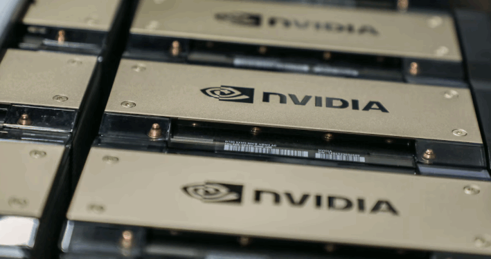 Nvidia y AMD Sellan Histórico Acuerdo con Trump: 15% de Ventas de Chips a China para Levantar Controles