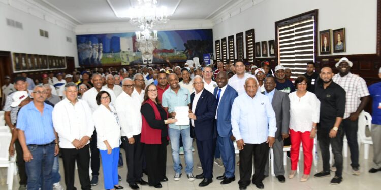 FOPETCONS garantiza seguridad y dignidad a 125 trabajadores de la construcción con nuevas pensiones