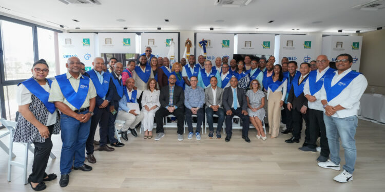 BCRD clausura el XVI Diplomado de Formación económica para comunicadores en San Pedro de Macorís