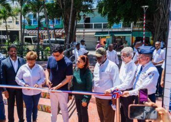 David Collado inicia reordenamiento de Boca Chica entrega obras e inicia otras.
