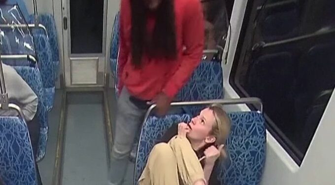 El Silencio de los Medios Tradicionales: El Asesinato de Iryna Zarutska vs. el Caso George Floyd